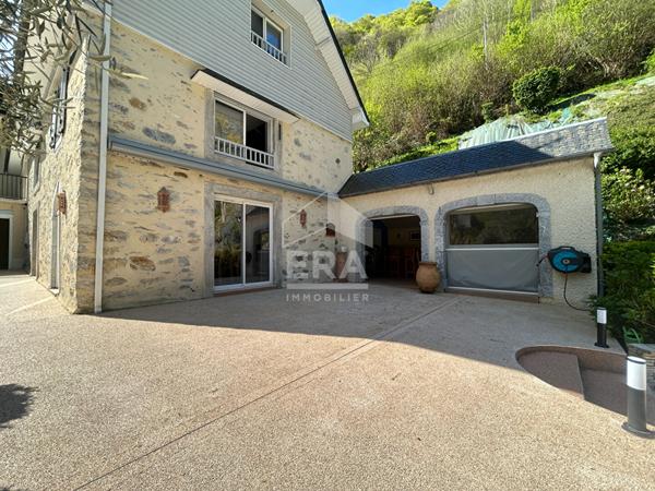 Maison de charme - cadre naturel exceptionnel avec piscine.