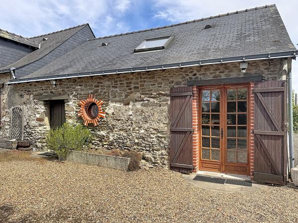 SAINT MICHEL DE FEINS - MAISON T1 DUPLEX - MITOYENNE