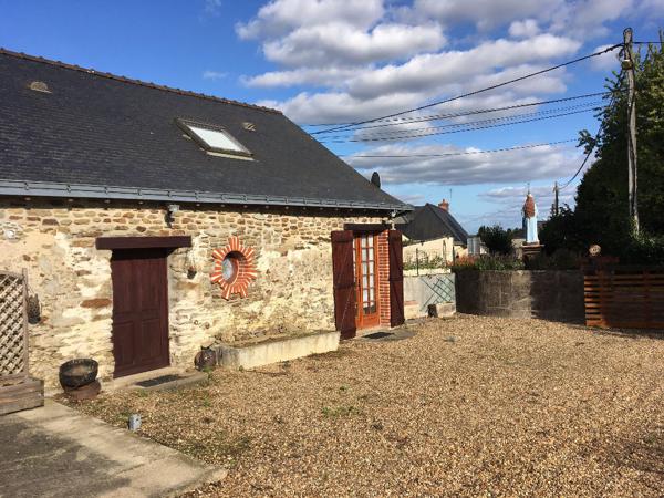 SAINT MICHEL DE FEINS - MAISON T1 DUPLEX - MITOYENNE