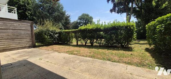 APPARTEMENT T2 RDC - TERRASSE - GARAGE ET STATIONNEMENT