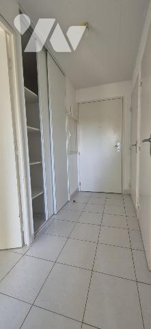 APPARTEMENT T2 RDC - TERRASSE - GARAGE ET STATIONNEMENT