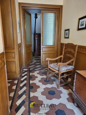 Maison de ville en pierre avec cachet, 234 m², 4 chambres, jardin, garage et dépendance en hypercentre de Sain Détails des diagnostics énergétiques
