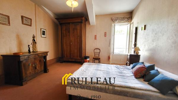 Maison de ville en pierre avec cachet, 234 m², 4 chambres, jardin, garage et dépendance en hypercentre de Sain Détails des diagnostics énergétiques
