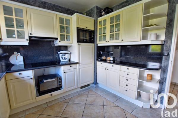 Maison 6 pièces de 115 m² à Champcueil (91750)