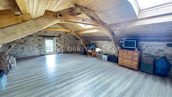 Maison en pierre de 160 m²