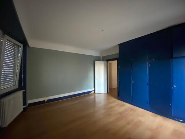 Bureaux à louer de 173 m² à Mulhouse, proche commodités et transports