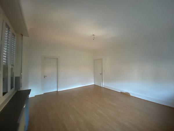 Bureaux à louer de 173 m² à Mulhouse, proche commodités et transports