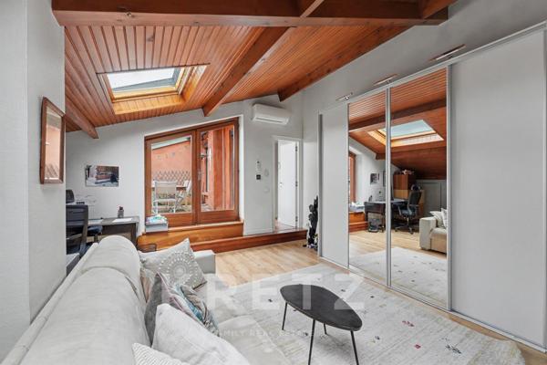 Duplex traversant T6, terrasse et balcons, ascenseur privé, Toulouse hyper-centre