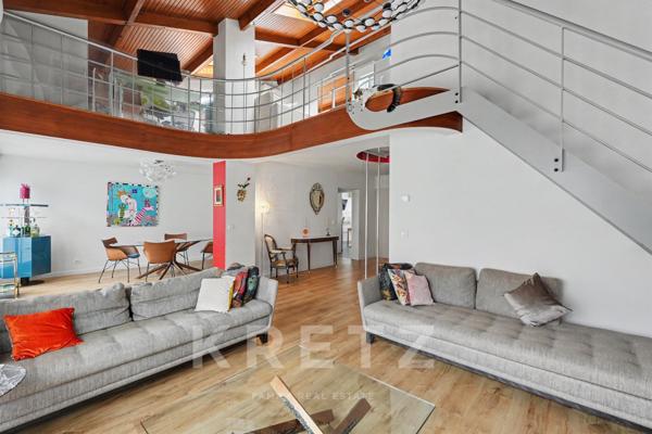 Duplex traversant T6, terrasse et balcons, ascenseur privé, Toulouse hyper-centre