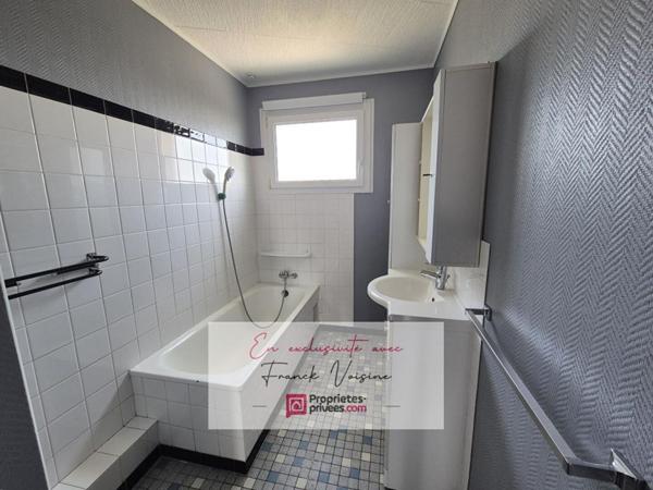 A VENDRE au Boupère, Maison de 89 m2 env avec 3 Chambres sur une parcelle de 622 m2 env