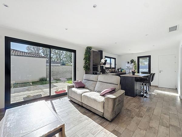 A VENDRE - SEYSSES - Maison T5 neuve avec 3 chambres + 1 bureau et un garage.