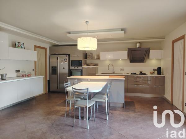 Maison à vendre 6 pièces 145 m² La Biolle