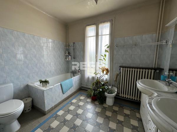 Montereau-Fault-Yonne (77130) Maison 3/4P de 86 m² - Montereau ville basse à 5 min de la gare