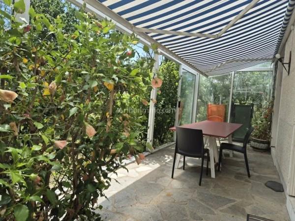 Vente                                                      Maison
                        
                     6 pièces                      107 m2                     à Baden