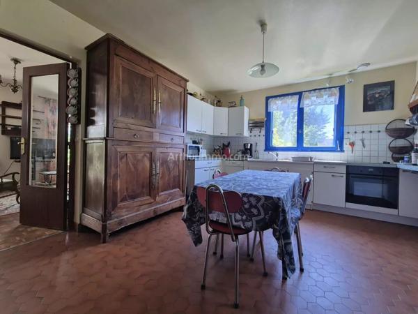 Vente                                                      Maison
                        
                     6 pièces                      107 m2                     à Baden