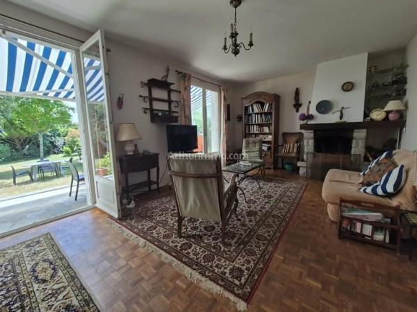 Vente                                                      Maison
                        
                     6 pièces                      107 m2                     à Baden
