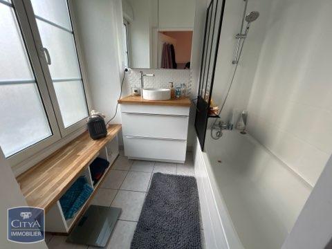 Appartement à louer 2 pièces 54.01m²