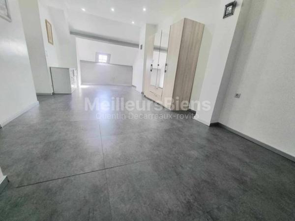 Pavillon accolée sur sous sol avec terrain