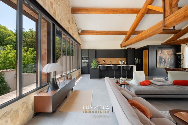 Montpellier (34000) SUPERBE MAS rénové dans un esprit LOFT & aux prestations haut de gamme.