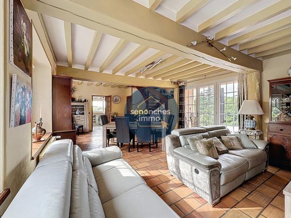 Maison avec piscine chauffée, grand terrain arboré et prestations haut de gamme à Saintigny (28480)