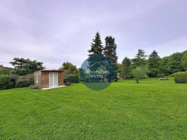 Maison avec piscine chauffée, grand terrain arboré et prestations haut de gamme à Saintigny (28480)