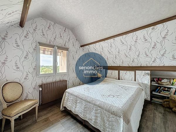 Maison avec piscine chauffée, grand terrain arboré et prestations haut de gamme à Saintigny (28480)