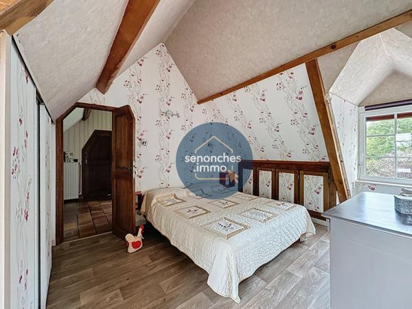 Maison avec piscine chauffée, grand terrain arboré et prestations haut de gamme à Saintigny (28480)