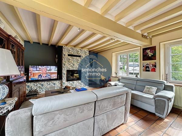 Maison avec piscine chauffée, grand terrain arboré et prestations haut de gamme à Saintigny (28480)