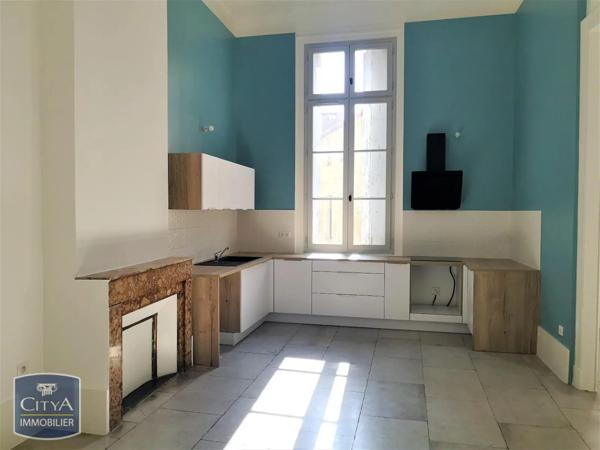 Appartement à louer 4 pièces 126.41m²
