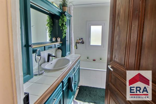 Maison Bourg Saint Andeol 200 m2 + GARAGE ET ATELIER 150m²