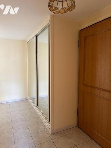 Appartement à vendre résidence Lamartine à ARRAS au 2ème étage avec ascenseur comprenant: grand...
