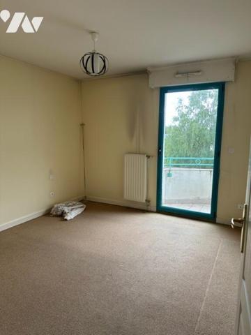Appartement à vendre résidence Lamartine à ARRAS au 2ème étage avec ascenseur comprenant: grand...