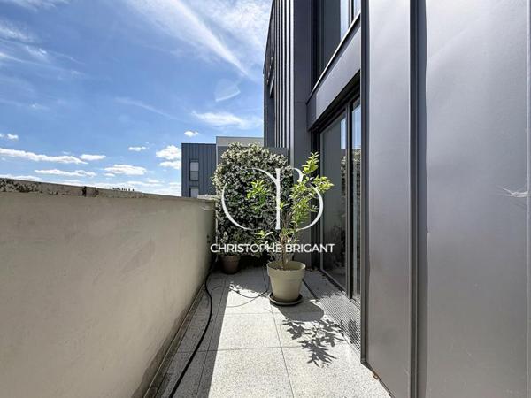 Superbe duplex  4 chambres de 117 M2 avec grande terrasse et balcons
