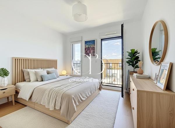 Superbe duplex  4 chambres de 117 M2 avec grande terrasse et balcons