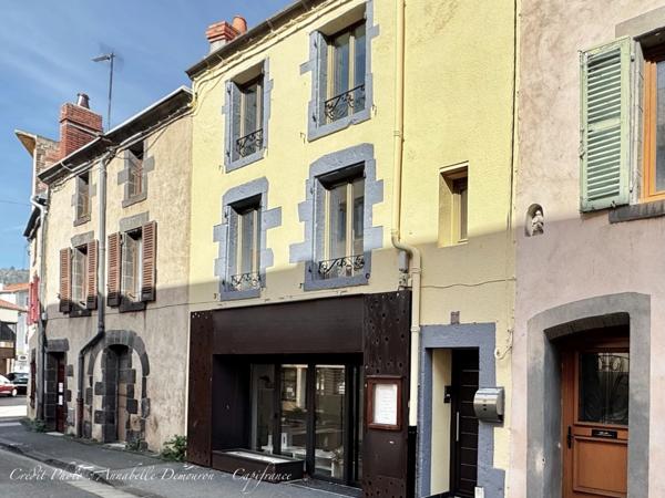 RARE - Appartement Duplex de type 5 en hyper centre de Chamalières avec terrasse abritée, balcon et cave