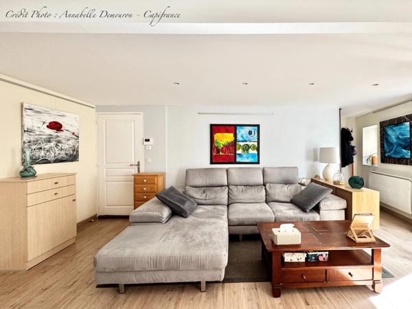 RARE - Appartement Duplex de type 5 en hyper centre de Chamalières avec terrasse abritée, balcon et cave