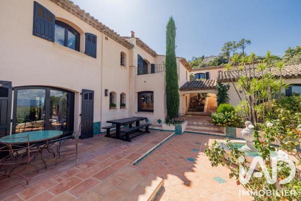 Maison (prestige) à vendre 11 pièces 330 m² Fréjus