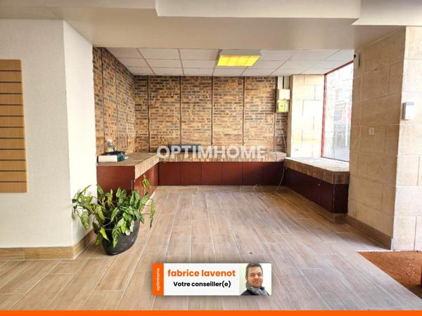 ANGOULÊME Centre : Local commercial libre, d'une surface de 87 m², tous commerces.