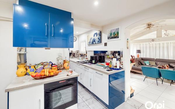 Maison à vendre    3 pièces • 90 m2 Fréjus