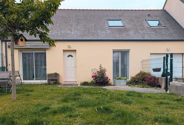 Maison 99 m2 avec vie de plain pied , Murs erigne