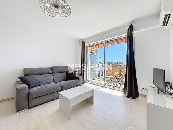 Golfe Juan - Studio - 27m² - Vue mer - Dernier étage - Centre ville - Terrasse - Sud - Cave