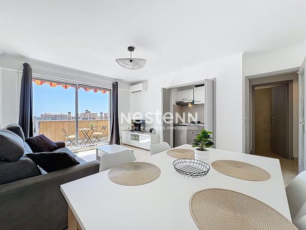 Golfe Juan - Studio - 27m² - Vue mer - Dernier étage - Centre ville - Terrasse - Sud - Cave