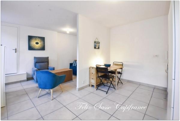 LUZ SAINT SAUVEUR (65), charmant studio meublé en rez-de chaussée - Quartier thermal.