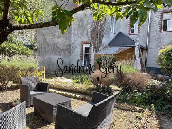 ? Maison bourgeoise 180 m² – 5 chambres – Jardin 613 m² – Hyper centre Pouancé  ? Pouancé – Ombrée d’Anjou