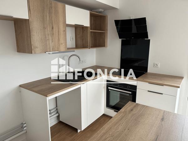 Location Appartement 5 pièces 97.54 m² - 40 RUE ALEXIS LEGUILLON Vannes 56000