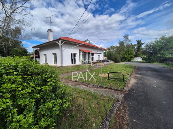 86440 MIGNE AUXANCES Maison Migne Auxances 5 pièce(s) 151.20 m2