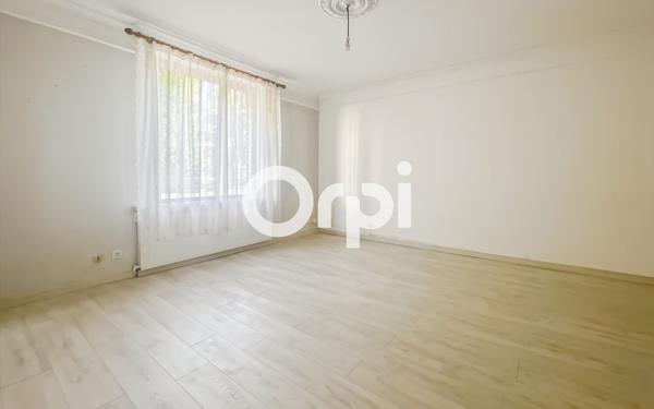 Maison à vendre    5 pièces • 146,37 m2 Sainte-Catherine