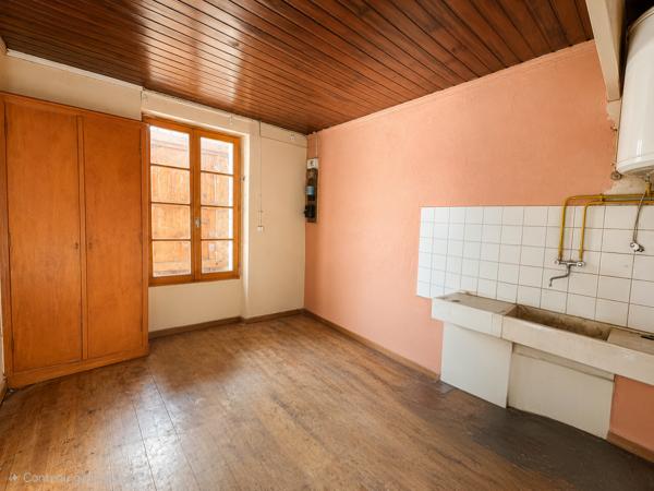 Maison
         4 pièces
        - 140 m² 124 900 € *