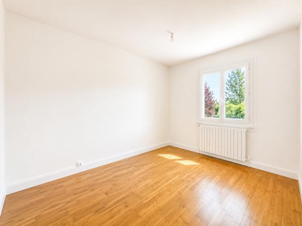 Maison
         4 pièces
        - 140 m² 124 900 € *