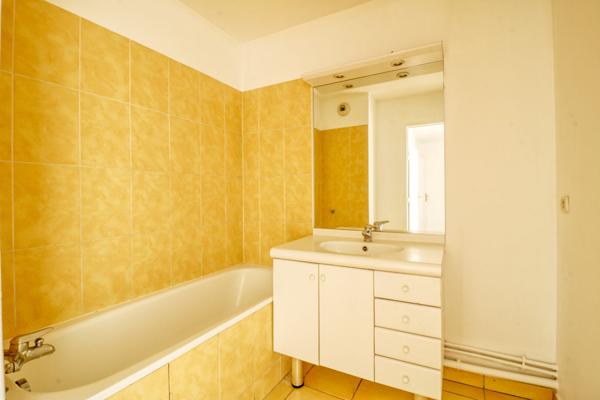 Appartement 3 pièces 72 m² - Balcon - Parking - ANTONY